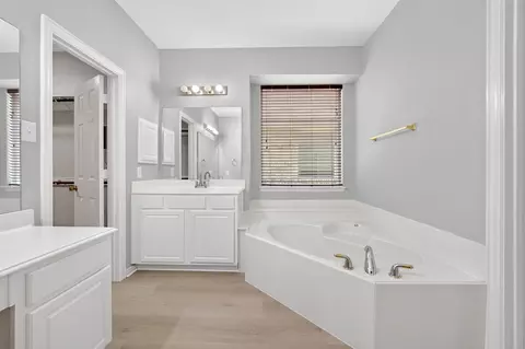 Bath - 9506 Pinehurst Dr, Rowlett, TX 75089 photo 1 of 3