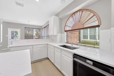Kitchen - 9506 Pinehurst Dr, Rowlett, TX 75089 photo 2 of 4
