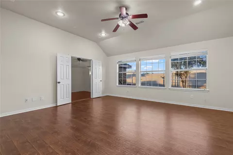 Living - 8302 Munich Dr, Rowlett, TX 75089 photo 6 of 13