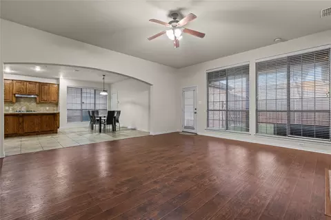Living - 8302 Munich Dr, Rowlett, TX 75089 photo 11 of 13