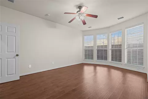 Living - 8302 Munich Dr, Rowlett, TX 75089 photo 5 of 13