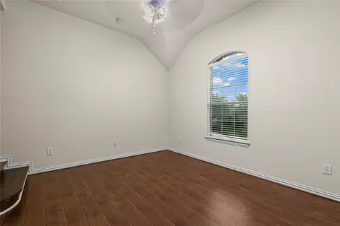 Bedroom - 8302 Munich Dr, Rowlett, TX 75089 photo 4 of 8