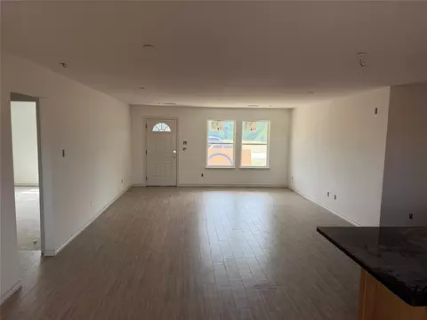 233 Altom Rd, Springtown, TX 76082 photo 3