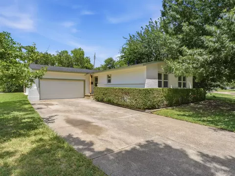 11207 Flamingo Ln, Dallas, TX 75218