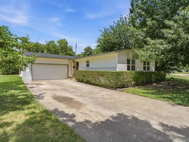 11207 Flamingo Ln, Dallas, TX 75218
