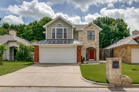 6816 Driffield Cir E, North Richland Hills, TX 76182