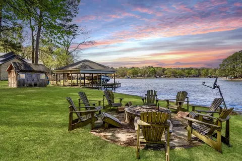 230 Lake Dr, Mount Vernon, TX 75457