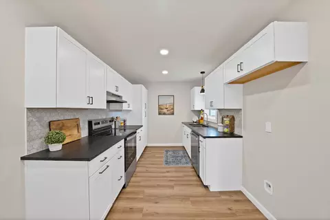 1104 E Russell Ave, Carrollton, TX 75006