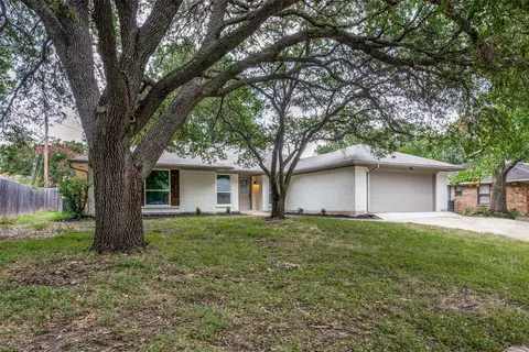 3304 Wayland Dr, Fort Worth, TX 76133