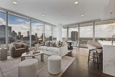 3130 N Harwood St #1401, Dallas, TX 75201