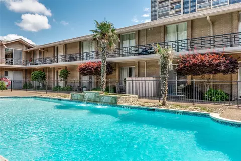 6318 Bandera Ave #D, Dallas, TX 75225