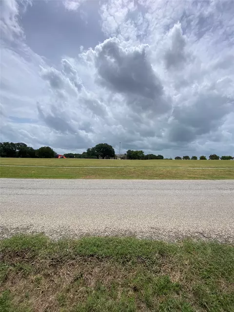 4043 Apache Cir, Granbury, TX 76048