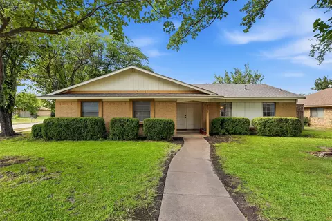 2601 Raintree Dr, Plano, TX 75074
