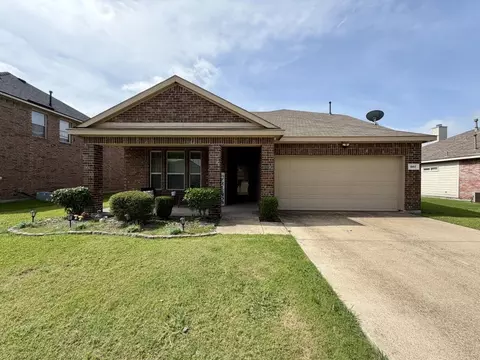 207 Patriot Pkwy, Forney, TX 75126