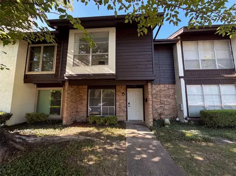 260 Rolling Hills Pl, Lancaster, TX 75146