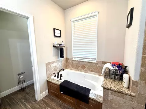 Bath - 1025 Tex Ln, Springtown, TX 76082 photo 2 of 3