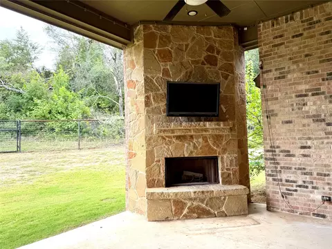 Exterior - 1025 Tex Ln, Springtown, TX 76082 photo 3 of 3