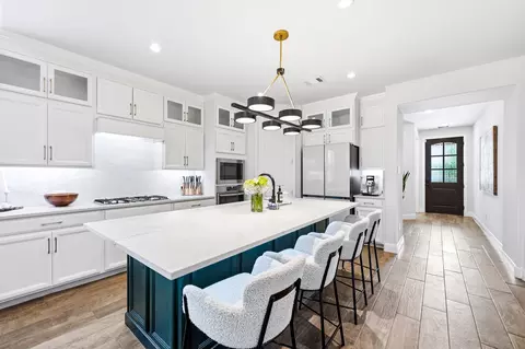 4721 Franklin Dr, Carrollton, TX 75010