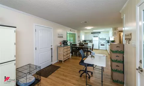 Entry Way - 1010 Plain Dealing Rd, Springhill, LA 71075 photo 3 of 3