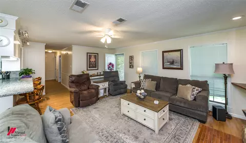 Living - 1010 Plain Dealing Rd, Springhill, LA 71075 photo 3 of 4