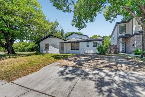 1938 El Paso St, Grand Prairie, TX 75051