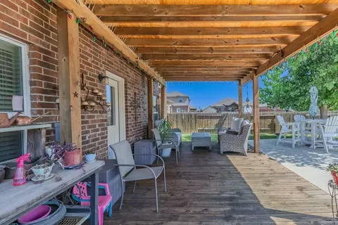 317 Magnolia Dr, Princeton, TX 75407