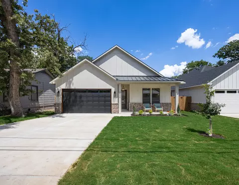 2904 Hiawatha Trl, Lake Worth, TX 76135