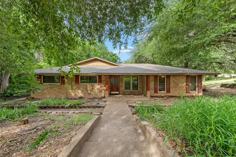 701 Arlington Dr, Woodway, TX 76712