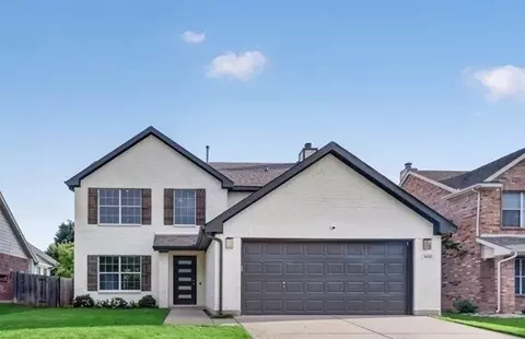 640 Fossil Wood Dr, Saginaw, TX 76179