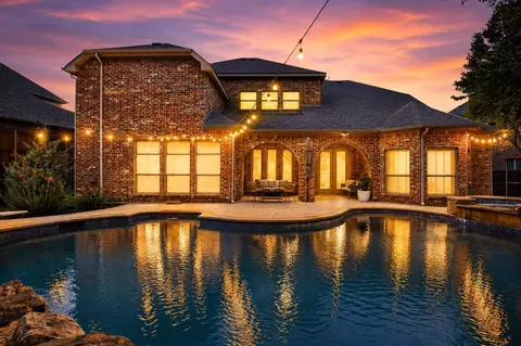 8605 Herns Meadow Ln, Mckinney, TX 75071