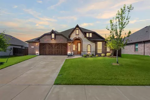 240 Resting Place Rd, Waxahachie, TX 75165