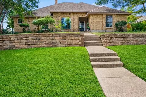 2014 Royal Crest Dr, Garland, TX 75043