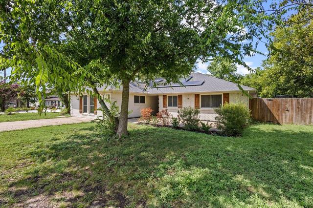 878 N Main Dr, Van Alstyne, TX 75495