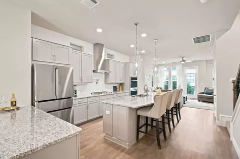 1011 Tea Olive Ln, Dallas, TX 75212