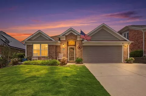 600 Crystal Falls Dr, Mckinney, TX 75071