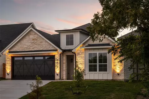 2918 NW 20th St, Fort Worth, TX 76106