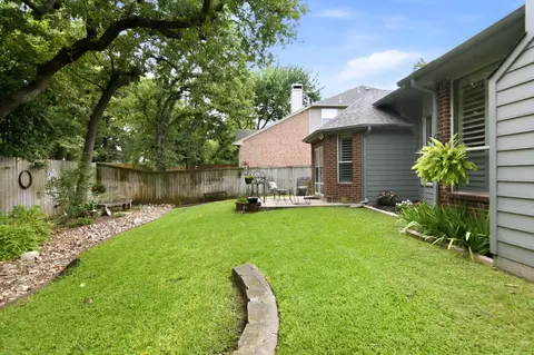 Exterior - 2702 Pinehurst Dr, Grapevine, TX 76051 photo 8 of 13