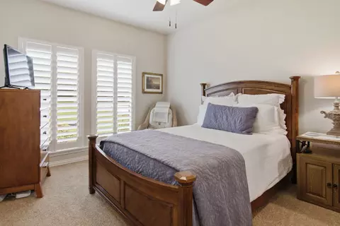 Bedroom - 2702 Pinehurst Dr, Grapevine, TX 76051 photo 3 of 4