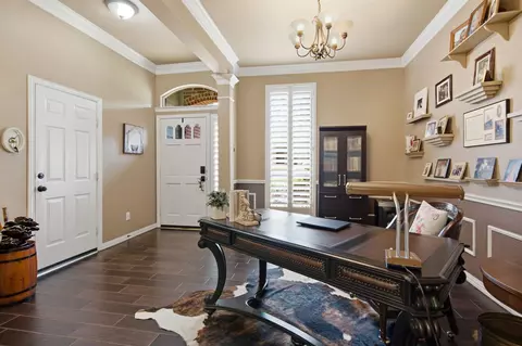 Entry Way - 2702 Pinehurst Dr, Grapevine, TX 76051 photo 2 of 3