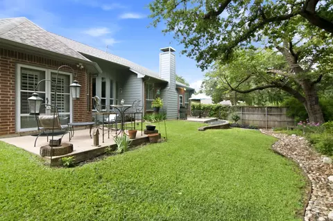 Exterior - 2702 Pinehurst Dr, Grapevine, TX 76051 photo 6 of 13