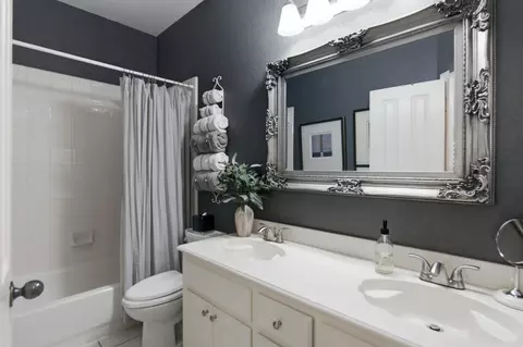 Bath - 2702 Pinehurst Dr, Grapevine, TX 76051 photo 4 of 4