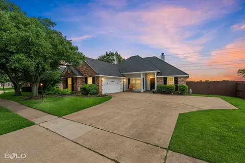 1000 Belle Haven Dr, Bossier City, LA 71111