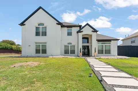 2814 Saint Maria Dr, Mansfield, TX 76063