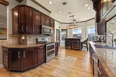 2814 Saint Maria Dr, Mansfield, TX 76063
