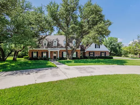 4501 River Oaks Dr, Brownwood, TX 76801