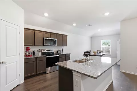 Kitchen - 1000 Euston St, Denton, TX 76209 photo 1 of 2