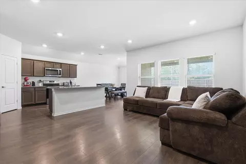 Living - 1000 Euston St, Denton, TX 76209 photo 1 of 2