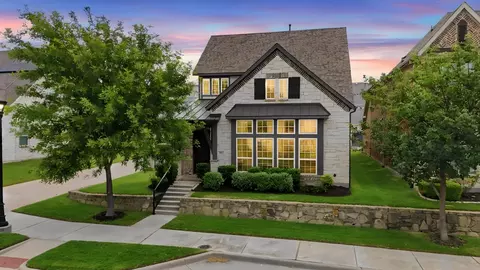 911 Midland Dr, Allen, TX 75013