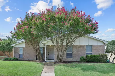 2604 Winding Creek Dr, Carrollton, TX 75007
