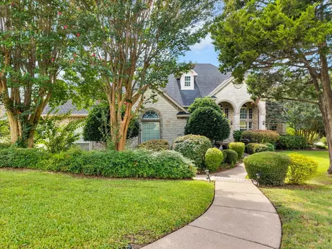 2201 Somerset, Midlothian, TX 76065 photo 4